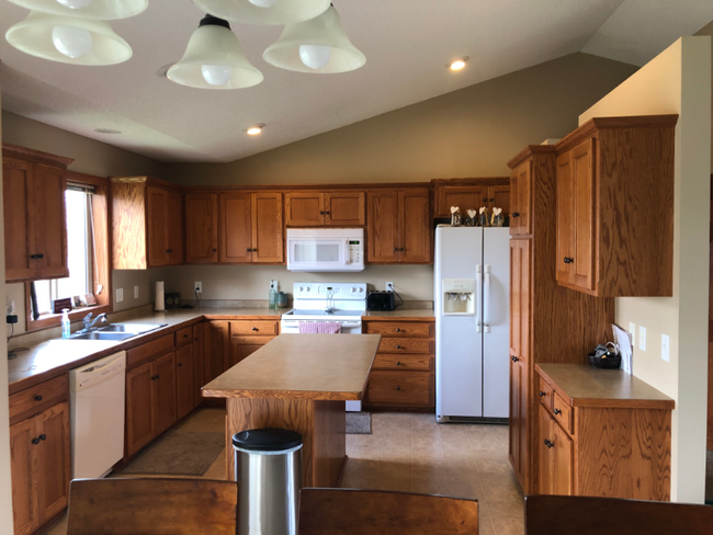 Building Photo - 605 Colodoro Ln