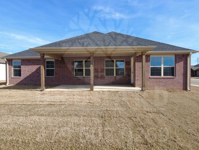 Building Photo - Tontitown- Single-Family Home- Spacious 4 ...