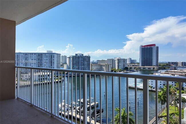 Building Photo - 1965 S Ocean Dr