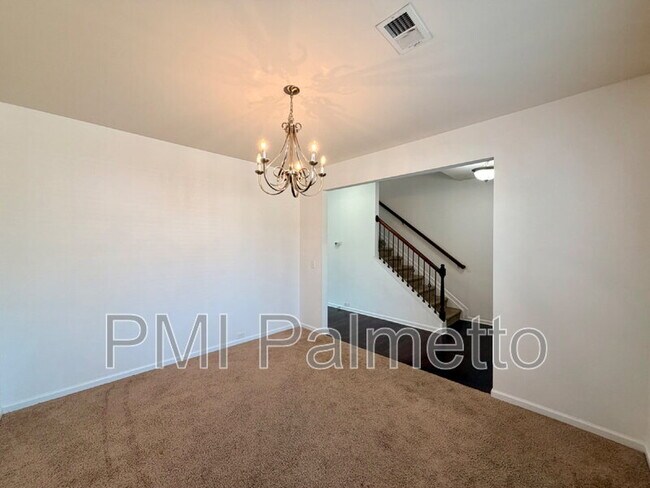 Building Photo - 141 Hay Meadow Ln