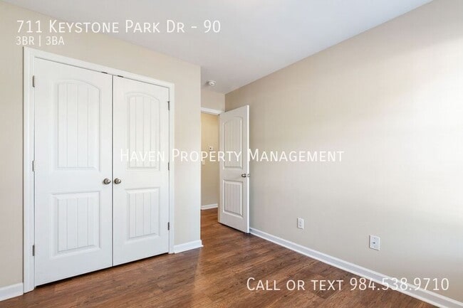 Building Photo - 711 Keystone Park Dr