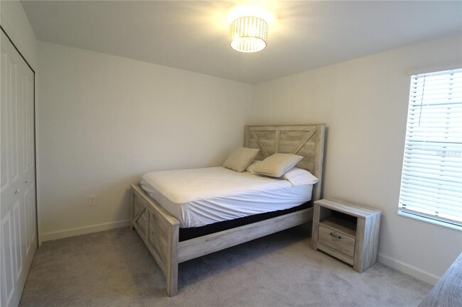 Building Photo - 15233 Sea Salt Wy