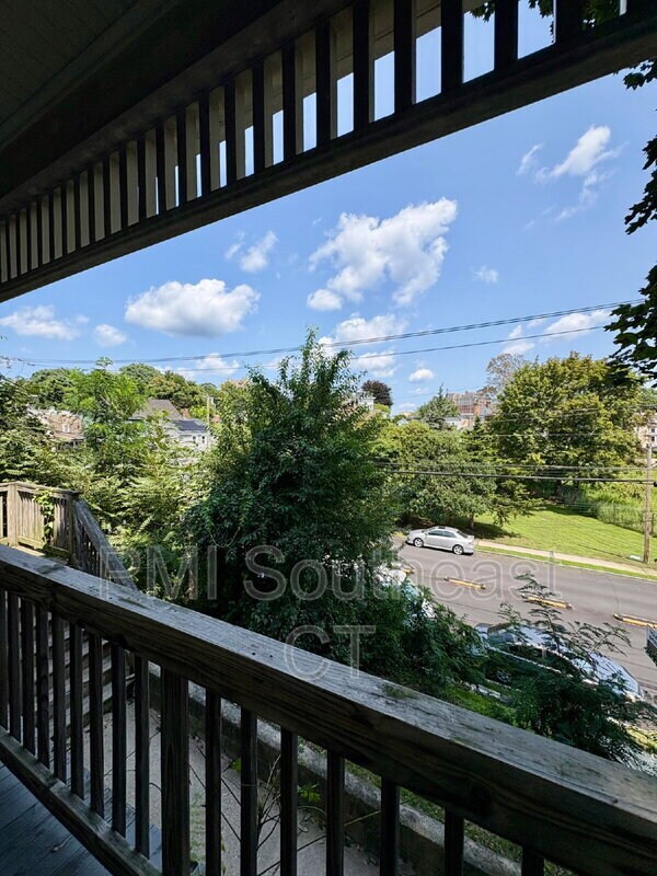 Building Photo - 54 Hempstead St