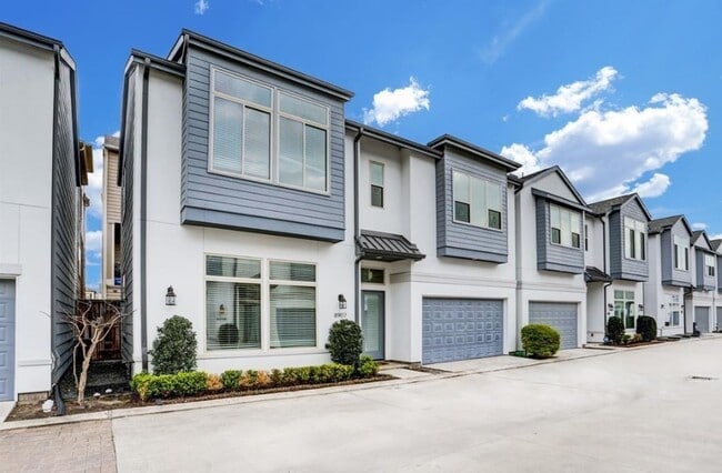 Building Photo - 8907 Spring Knoll Forest Dr