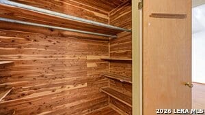 Building Photo - 1049 Ivy Ln