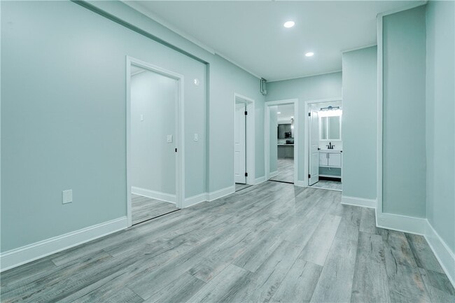 Building Photo - 138 S Union St