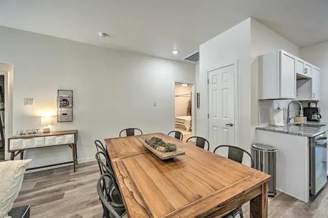 Building Photo - 6150 Shawnee Dr