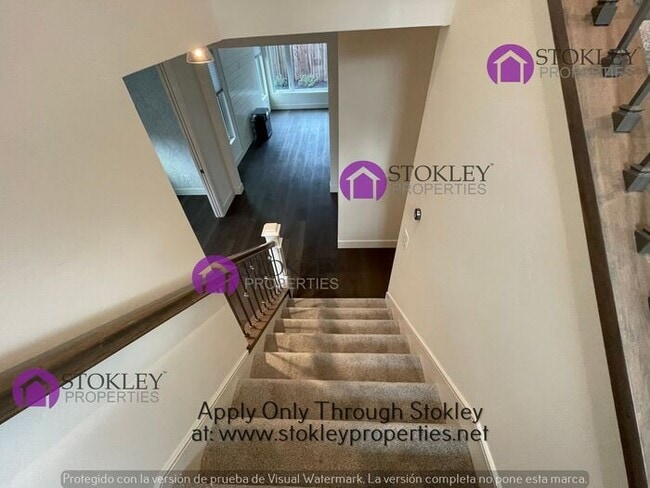 Building Photo - 3184 Manor Ave