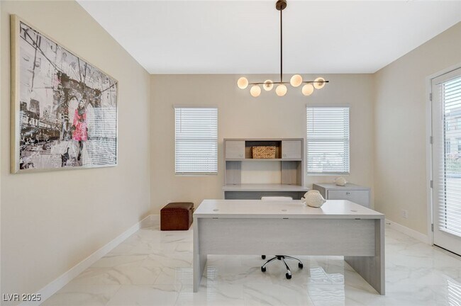 Building Photo - 510 Duvet Ct