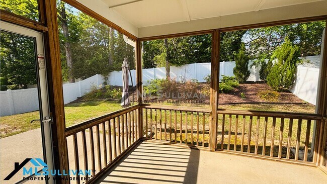 Building Photo - 3973 White Kestrel Dr
