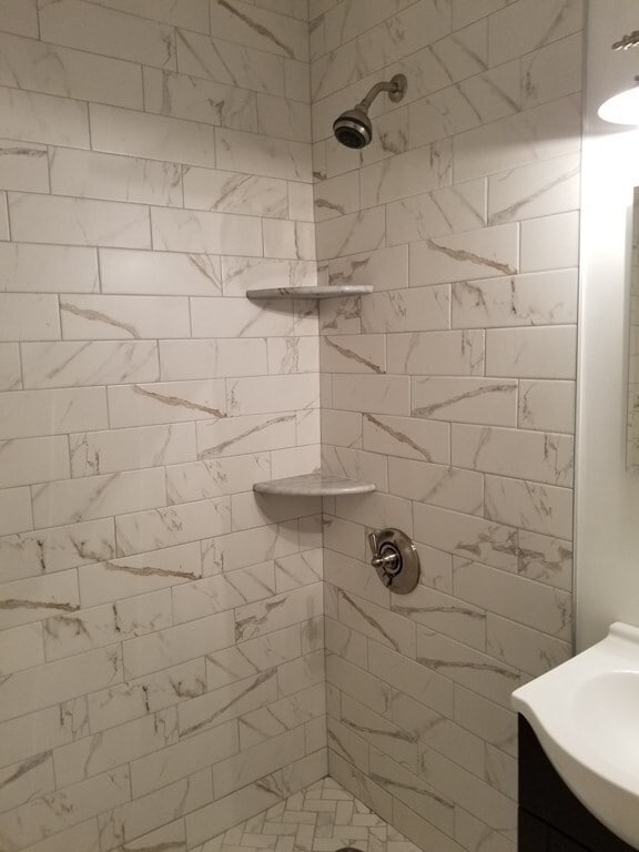 Building Photo - 65 E India Row