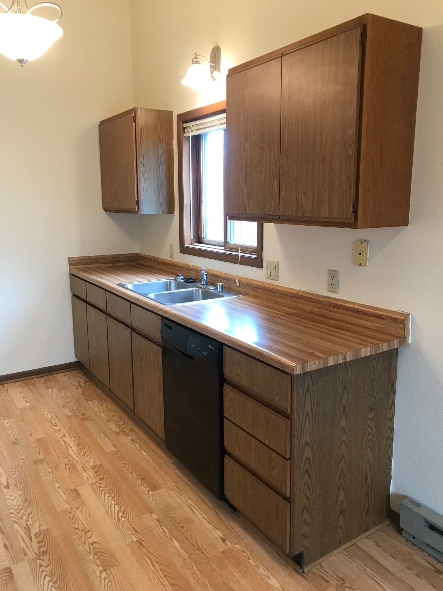 Building Photo - 6748 Jacobs Way