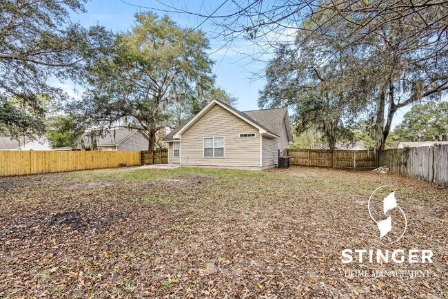 Building Photo - 15 Mary Elizabeth Dr