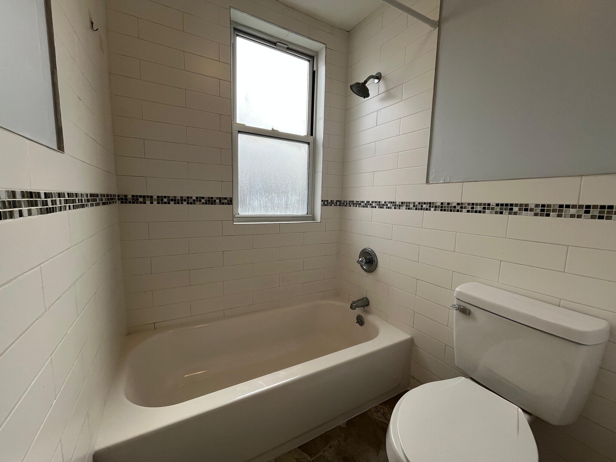 Building Photo - 203 Stegman St