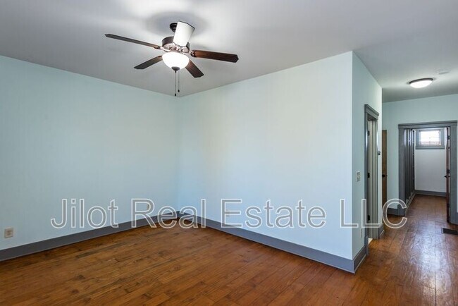 Building Photo - 1806 DeKalb Ave NE