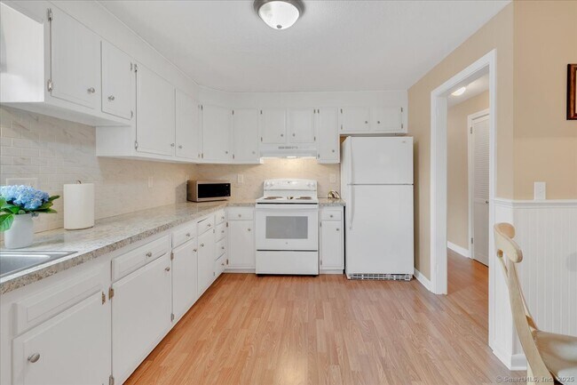 Building Photo - 178 Oakland Ave