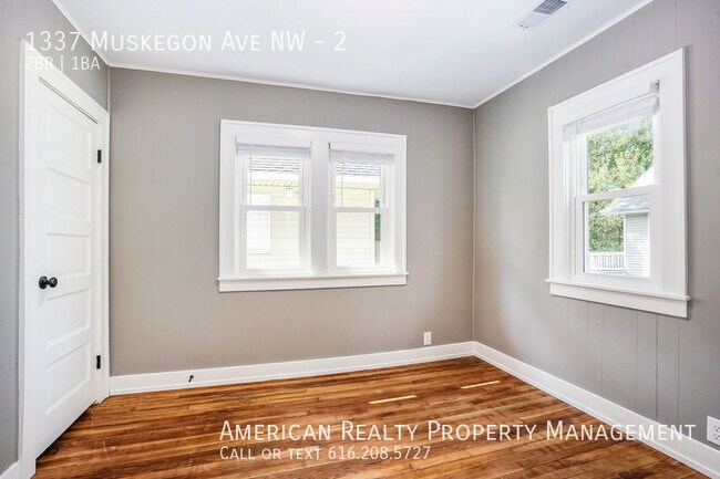 Building Photo - 1337 Muskegon Ave NW