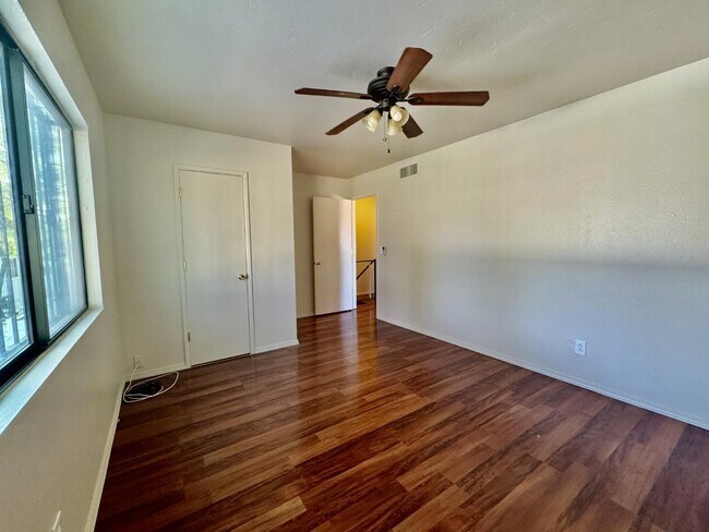 Building Photo - 6536 Calle La Paz