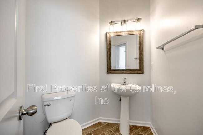 Building Photo - 16619 Broadwing Pl