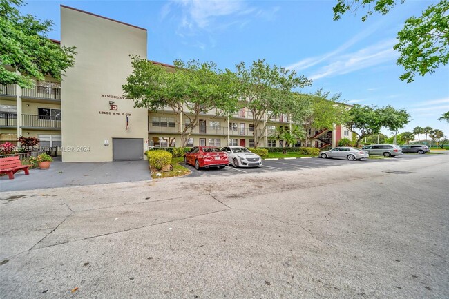 Building Photo - 13155 SW 7th Ct