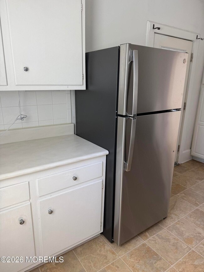 Building Photo - 84 McLaren St