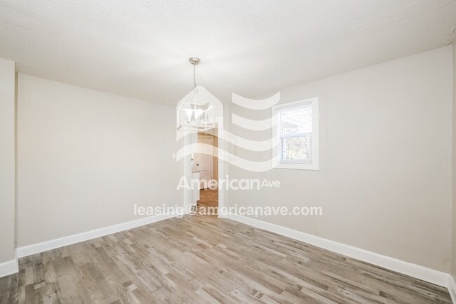 Building Photo - 3772 N Parker Ave