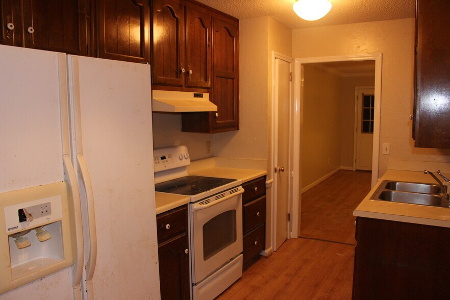 Building Photo - 359 Jamestown Manor Dr