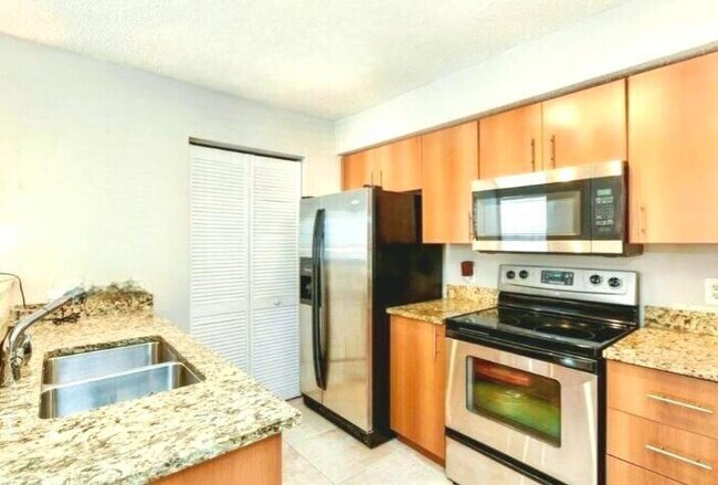 Building Photo - 1050 Crystal Way