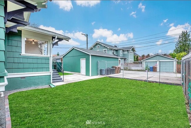 Building Photo - 14739LTa