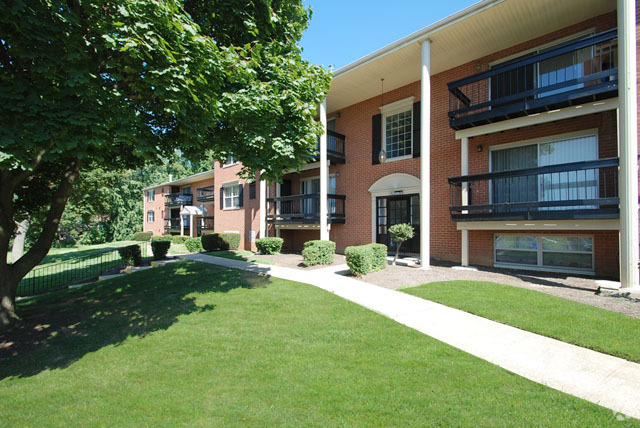 Building Photo - The Preserve at Owings Crossing Apartment ...