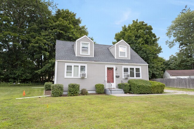 Primary Photo - 152 Loftus Cir