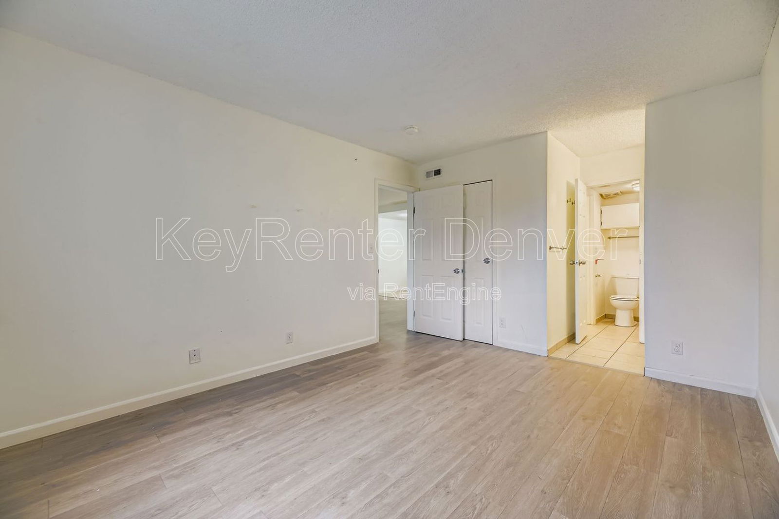 Building Photo - 2929 W Floyd Ave