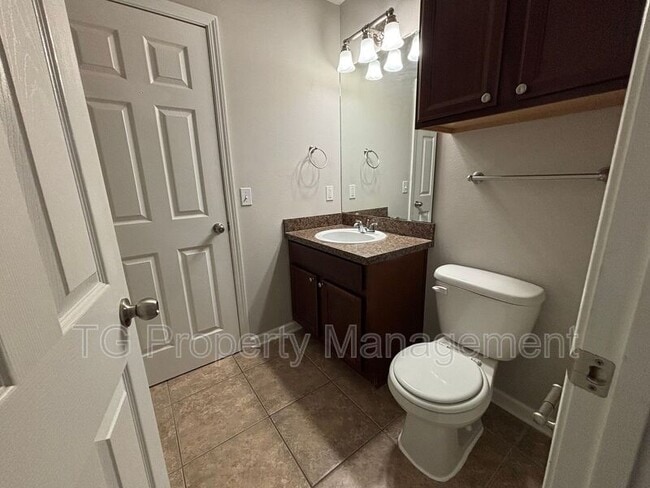 Building Photo - 196 Leese Dr