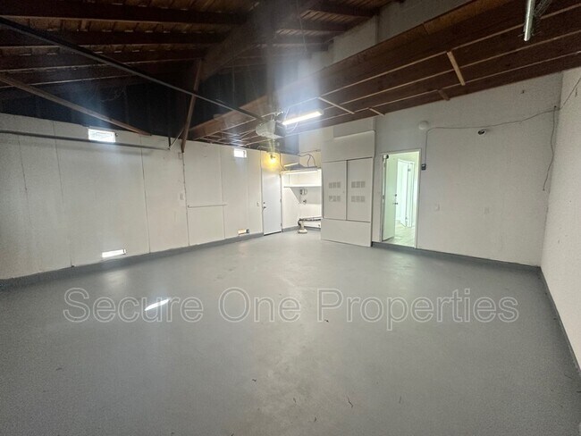 Building Photo - 2738 W Appalachian Ct