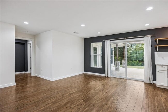 Building Photo - 6814 Langston Dr