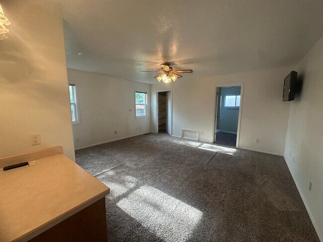 Building Photo - Charming Ranch Farmhouse in St. George – Spacious & Serene!