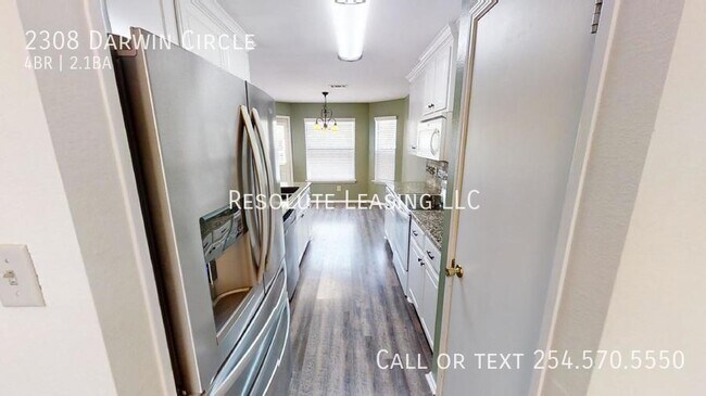 Building Photo - 2308 Darwin Cir