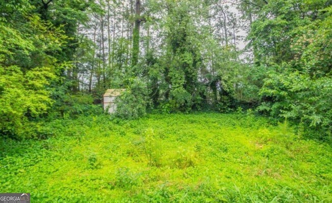 Building Photo - 3409 Hyland Dr