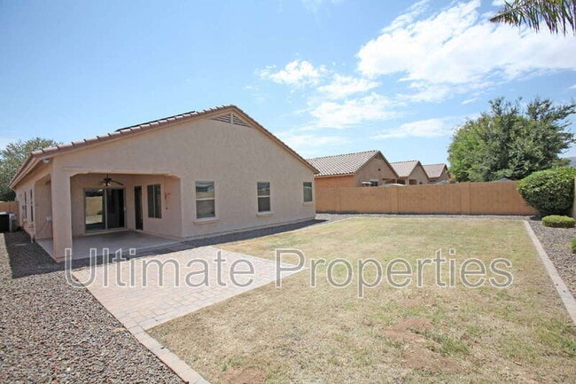 Building Photo - 18028 W Golden Ln