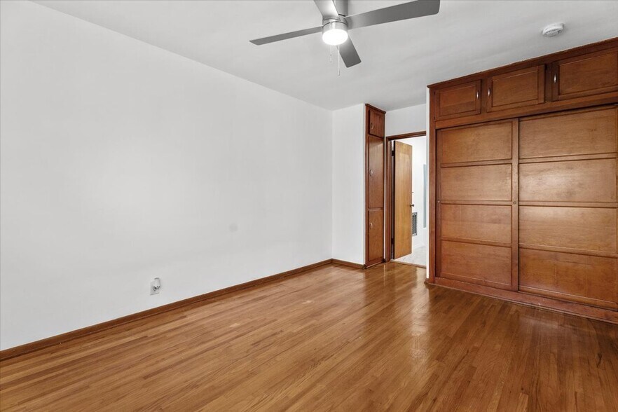 Building Photo - 1127 Harrison Ave