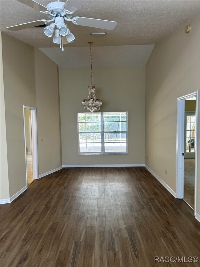 Building Photo - 3937 W Featheredge Ct