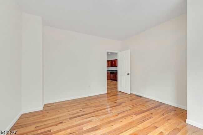 Building Photo - 101 Hedden Terrace