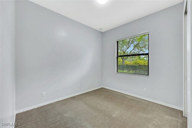 Building Photo - 1126 Medan Ct N