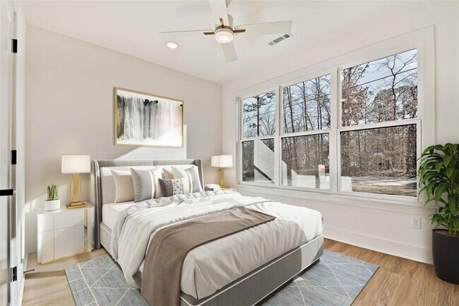Building Photo - 32 Coalburn Dr