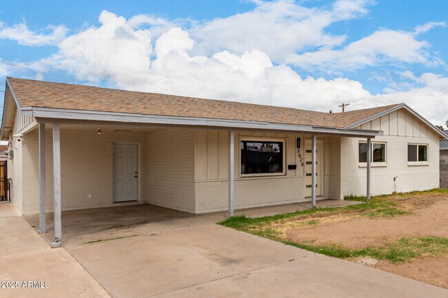Building Photo - 3626 W Elm St
