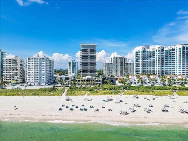 Building Photo - 5875 Collins Ave