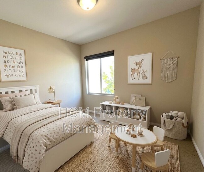 Building Photo - 105 Gemstone