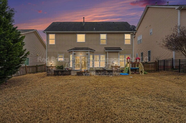 Building Photo - 1349 Middlecrest Dr NW