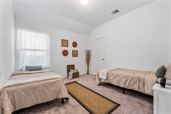 Building Photo - 18426 White Stallion Ln