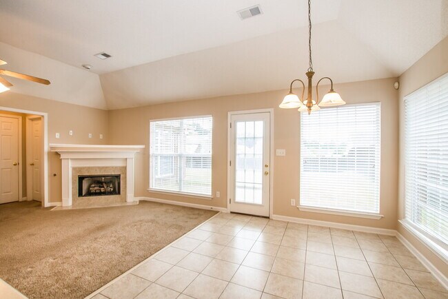 Building Photo - 938 Classic Cove